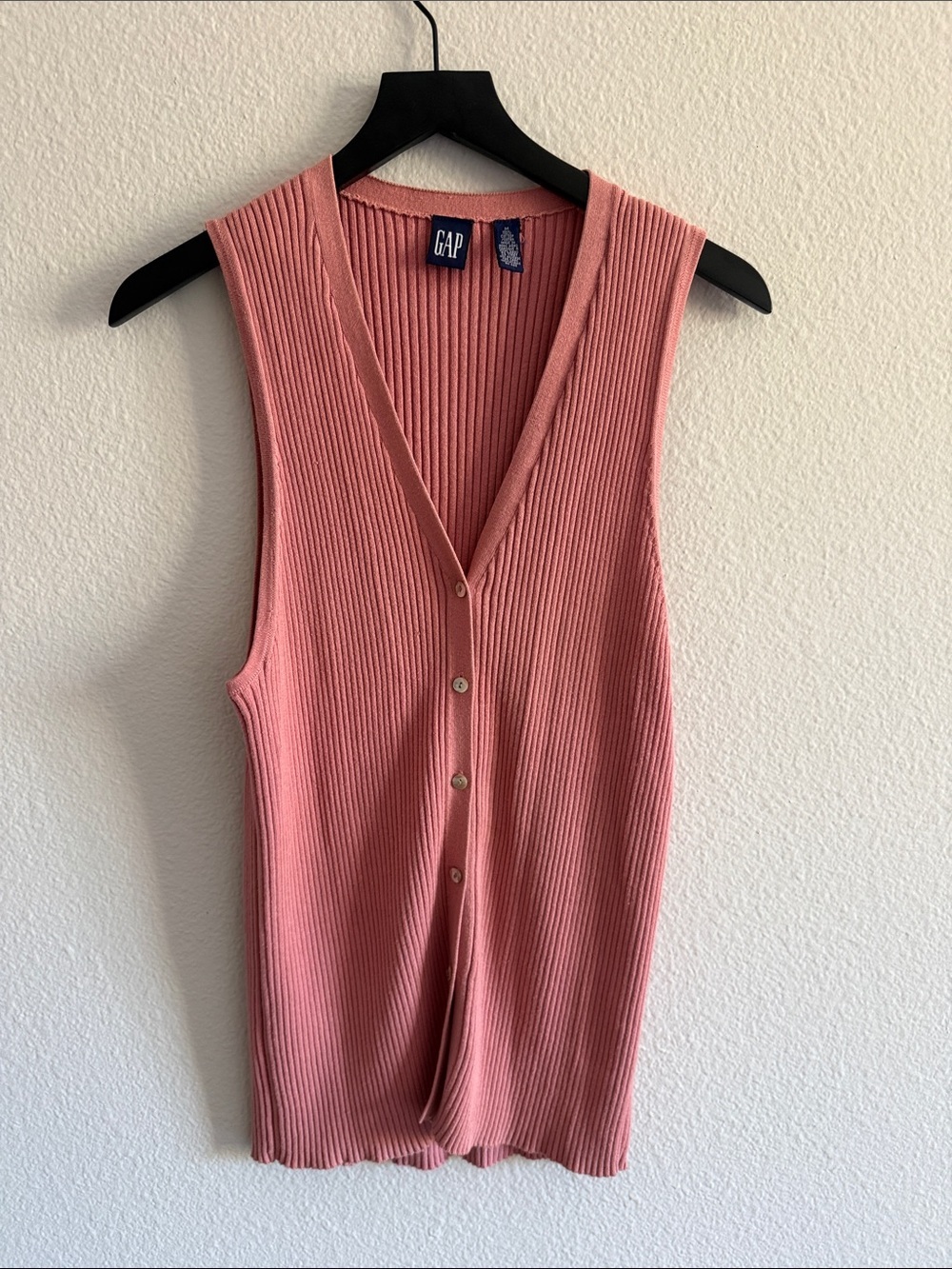 Vintage GAP Ribbed Button-Front Sleeveless Tank in Dusty Pink